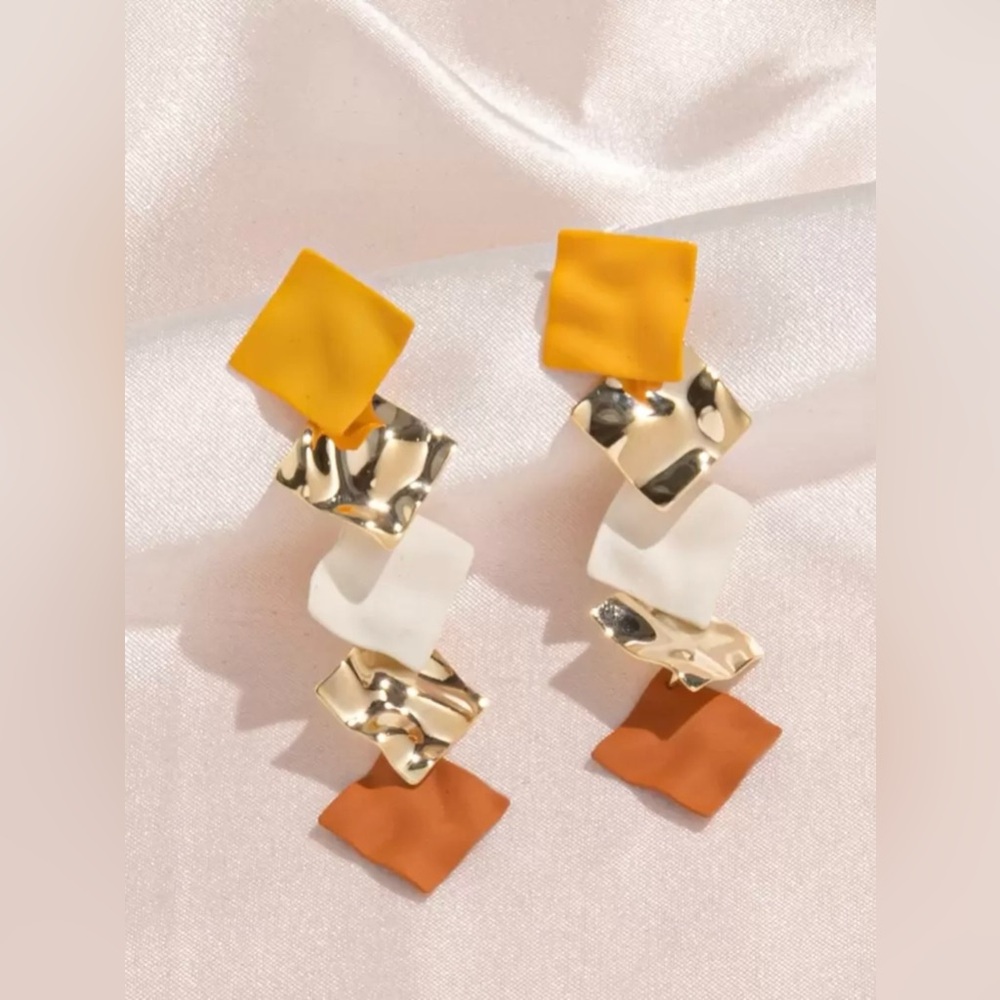NWOT Geometric Drop Earrings | Gold, White, Yellow + Peach / Tan
